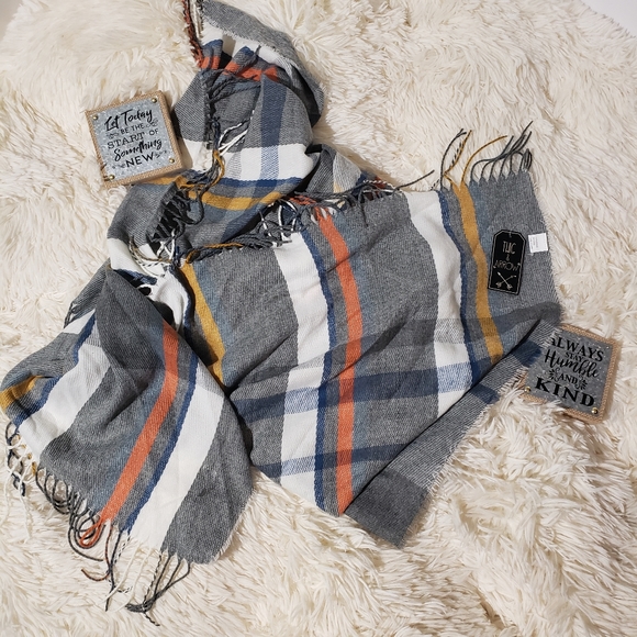 NWT Francesca's Twig & Arrow Blanket scarf - Picture 3 of 3